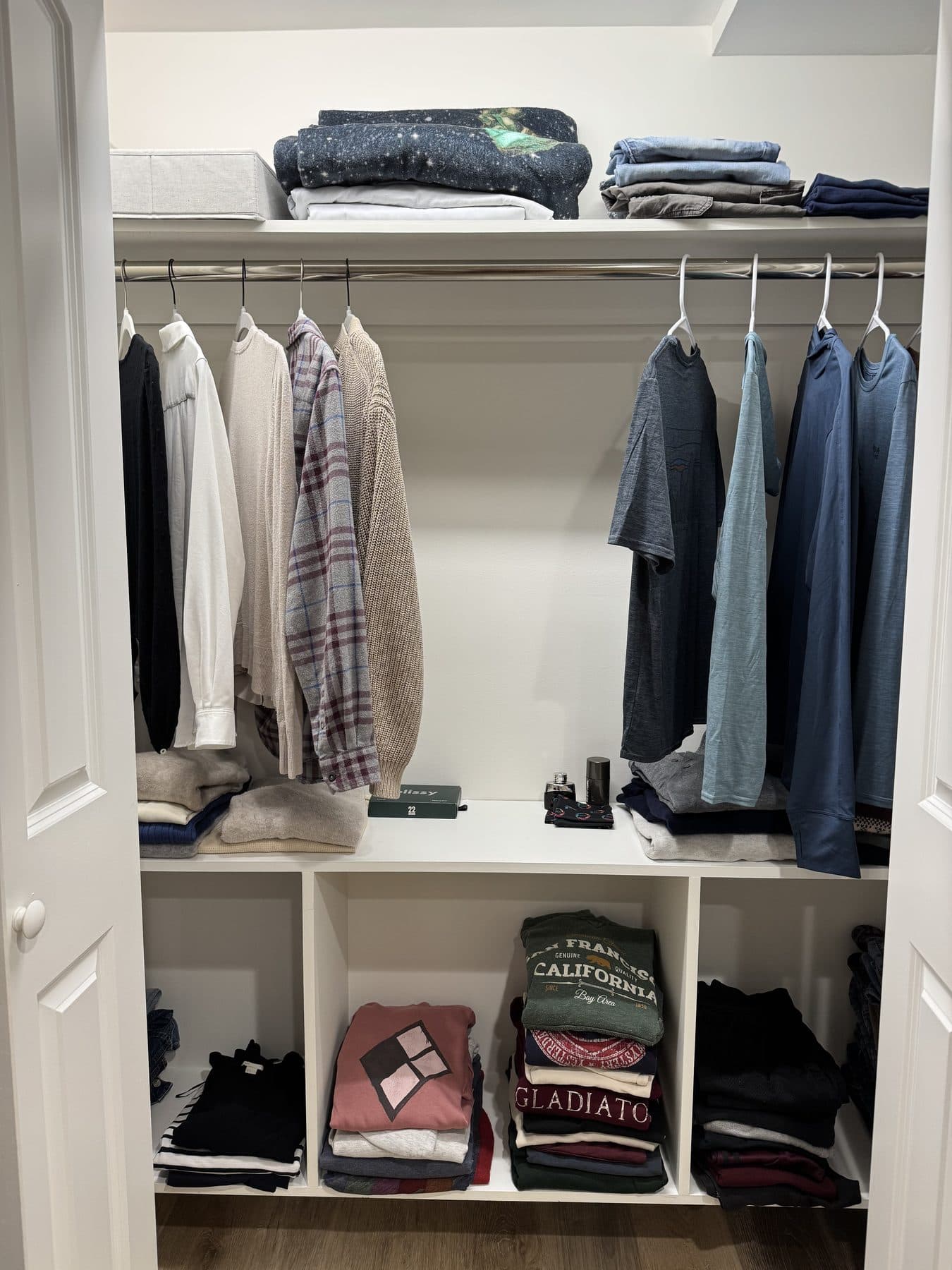 Tidy, organized closet after IZEN home organization